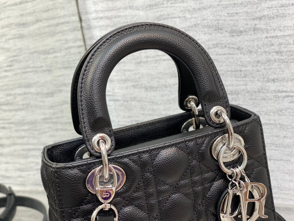 borsa piccola da donna 20 in pelle di vitello nera