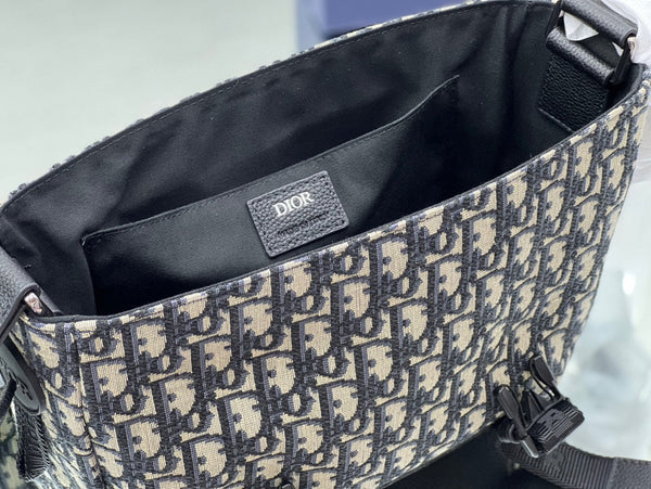 BORSA MEDIA 31 CON TRACOLLA IN JACQUARD OBLIQUO BEIGE E NERO E PELLE DI VITELLO