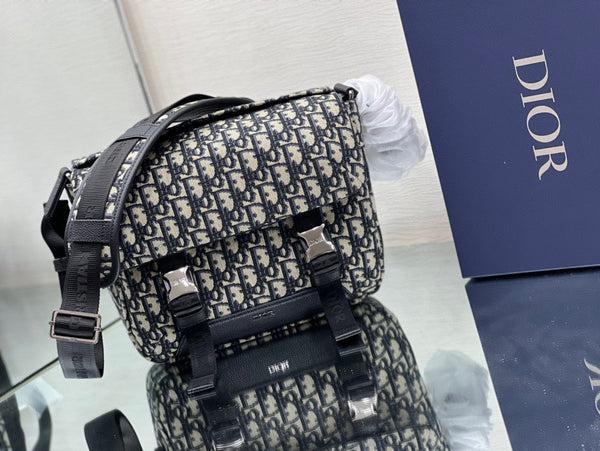 BORSA MEDIA 31 CON TRACOLLA IN JACQUARD OBLIQUO BEIGE E NERO E PELLE DI VITELLO