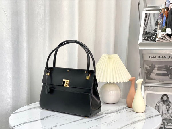 BORSA A MANO PARISIENNE 30 IN PELLE DI VITELLO LISCIA NERA