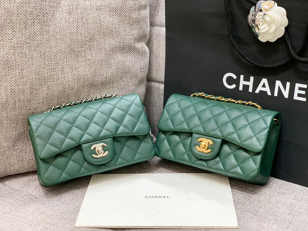 borsa con patta mini 20 cm blu scuro verde caviale hardware oro 