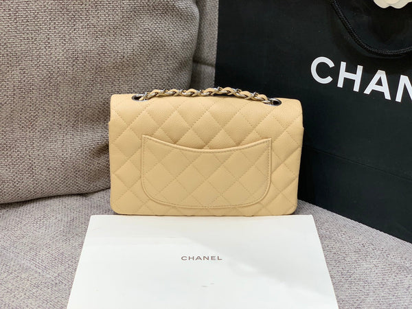 borsa con patta mini 20 cm beige caviale hardware argento 