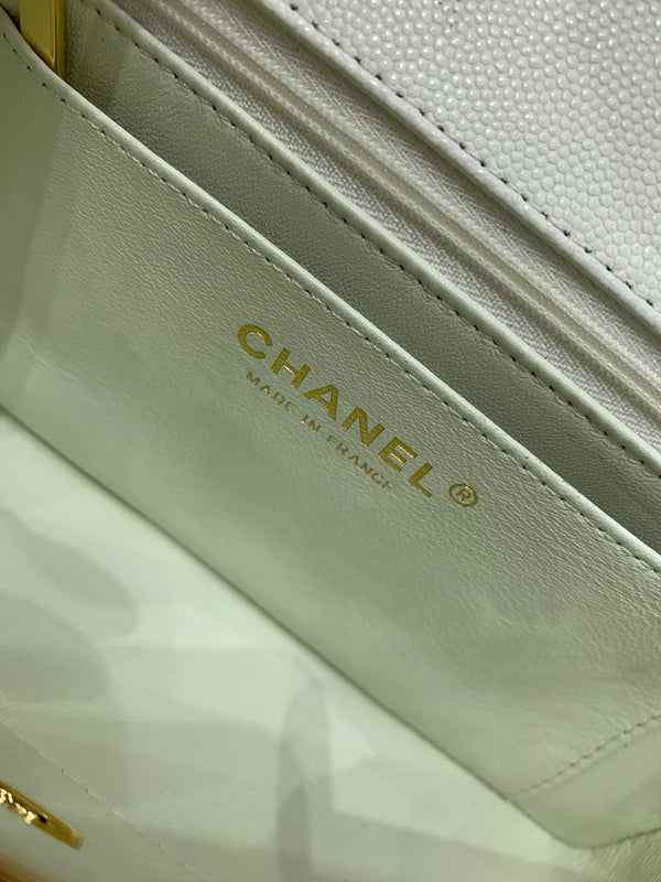 borsa con patta mini 20 cm caviale bianco hardware oro 
