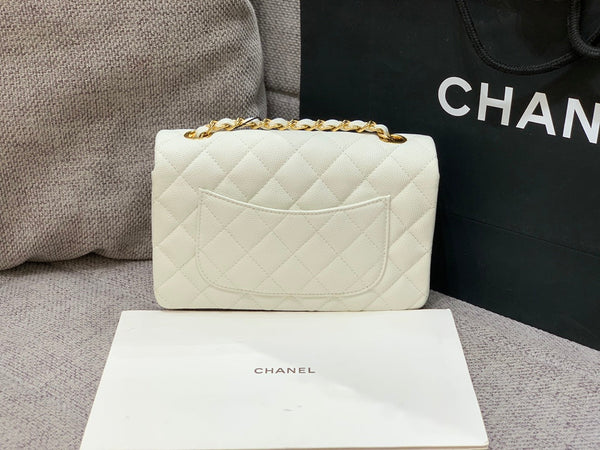 borsa con patta mini 20 cm caviale bianco hardware oro 