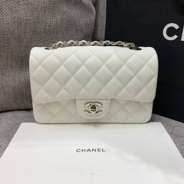 borsa con patta mini 20 cm bianco caviale hardware argento 