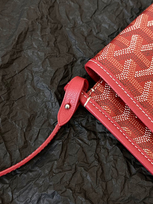 PORTAFOGLIO PLUMET POCKET 20 IN TELA GOYARDINE ROSSA CLASSICA E FINITURE IN PELLE DI AGNELLO