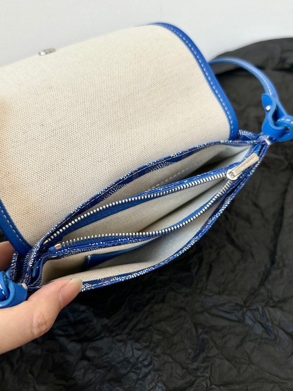 PORTAFOGLIO PLUMET POCKET 20 IN TELA GOYARDINE BLU ZAFFIRO E FINITURE IN PELLE DI AGNELLO