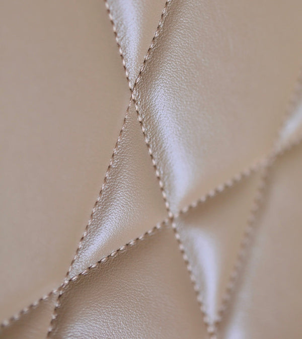 MEDIUM TOTE BOOK 26 BAG IN BEIGE CREAM CALFSKIN