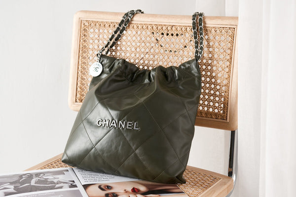 cc 22 hobo pelle di vitello oliva hardware argento