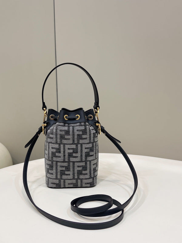 BORSA MON TRESOR MINI 18 IN TESSUTO FF NERO GRIGIO MISTO CON FERRAMENTA ORO
