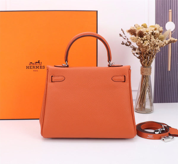 HM KELLY BAG 25 ORANGE TOGO SILVER HARDWARE