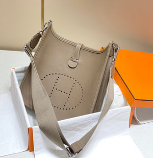 Evelyne 29cm Marrone Togo Shw