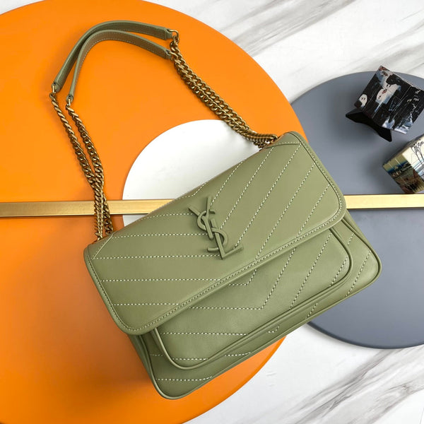 Sac bandoulière Niki Baby 28 cm en peau de mouton vert