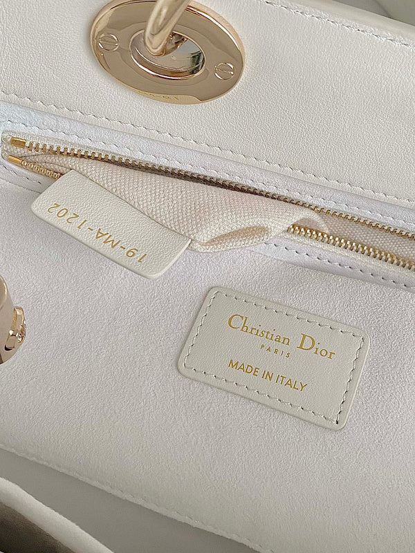 BORSA A MANO LADY 25 IN PELLE DI VITELLO BIANCA
