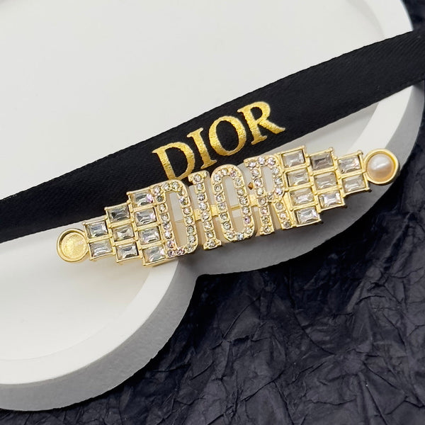 CD Brooch 172872