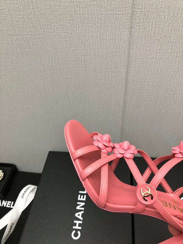 SANDALO CON TACCO ALTO A FLOREALE IN PELLE DI AGNELLO ROSA SCURO