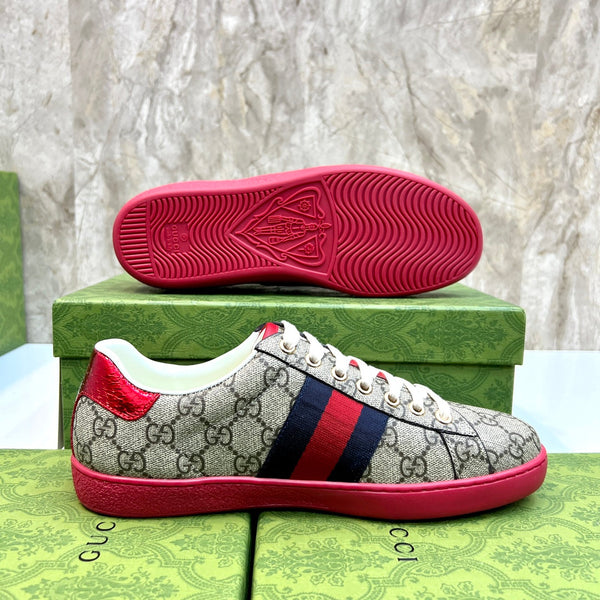 Sneaker GG ACE da uomo in tela marrone rossa 525924