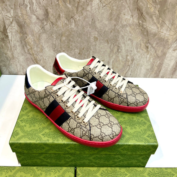 Sneaker GG ACE da uomo in tela marrone rossa 525924
