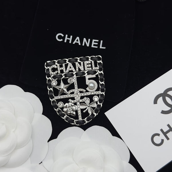 CC Brooch 173337