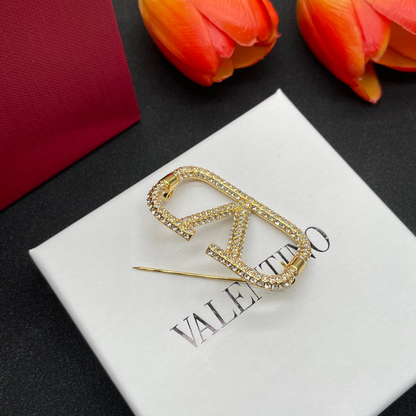 VT Brooch Gold Diamond 180872