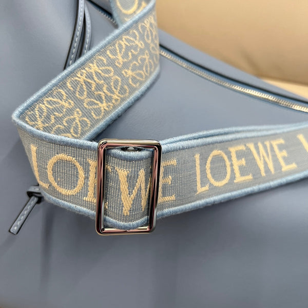 Borsa a tracolla unisex Cubi Shoulder Crossbody con cerniera e tote bag Loew in pelle di vitello liscia blu