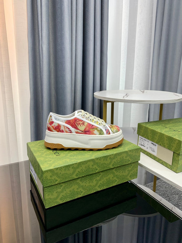 SNEAKER FLATFORM GG IN TELA CON MOTIVO A FIORI