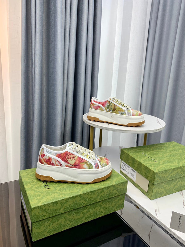 SNEAKER FLATFORM GG IN TELA CON MOTIVO A FIORI