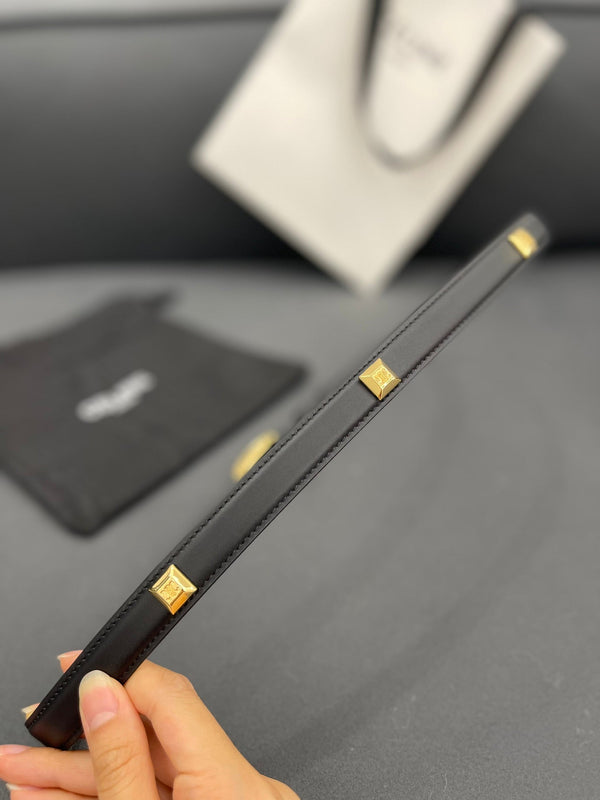 CL SMALL 18 MM TRIOMPHE BELT IN TAURILLON BLACK LEATHER GOLD HARDWARE