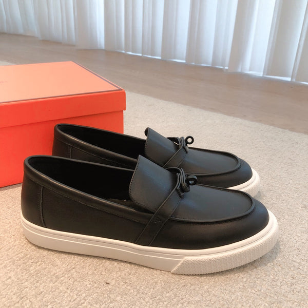 SNEAKER SLIP-ON HM GAME IN PELLE DI VITELLO NERA E BIANCA