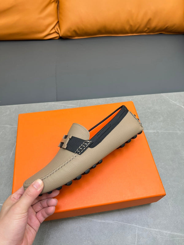 MOCASSINO HM H-LOGO IN PELLE DI VITELLO MARRONE CHIARO