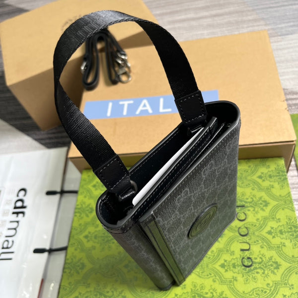 POCHETTE CON CHIUSURA GG 20 IN TELA NERA E PELLE DI VITELLO