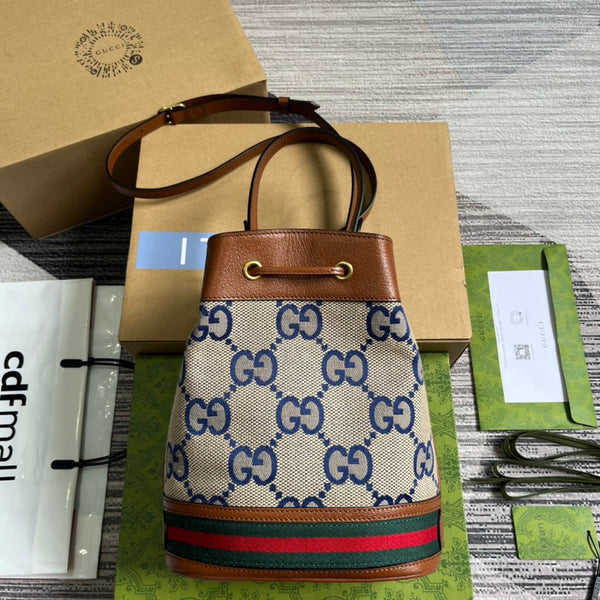 BORSA A SECCHIELLO GG OPHIDIA SMALL 26 IN TELA BEIGE E PELLE DI VITELLO MARRONE