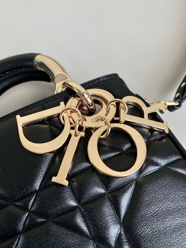 BORSA MINI LADY 19 IN PELLE DI AGNELLO NERA