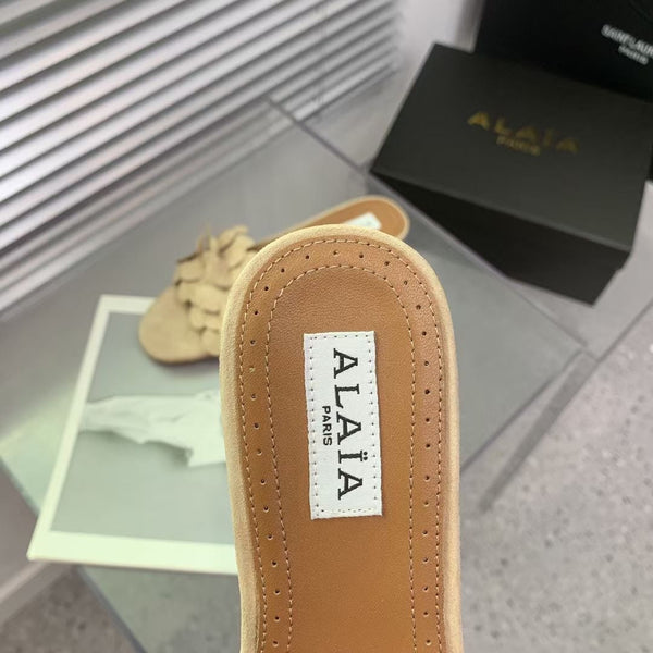 Ciabatte Alaia 25 Flower in pelle di pecora arancione 293159
