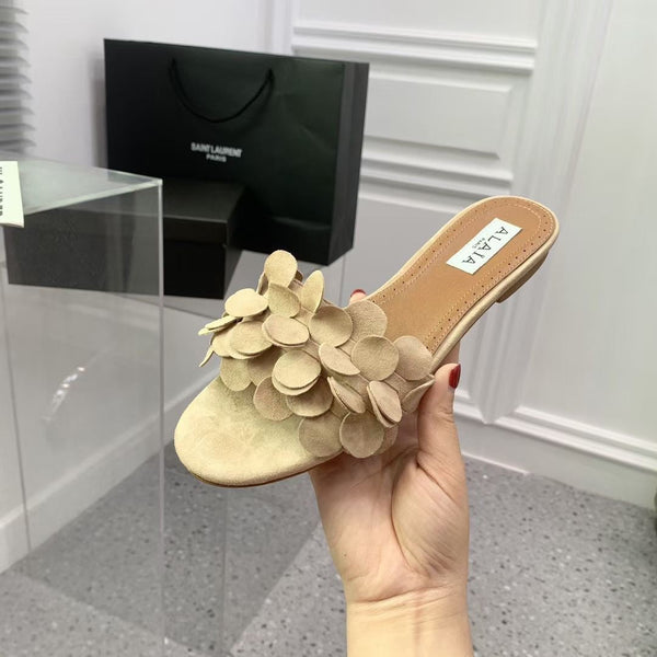 Alaia 25 Pantofole a Fiori in Pelle di Pecora Giallo Pallido 293158