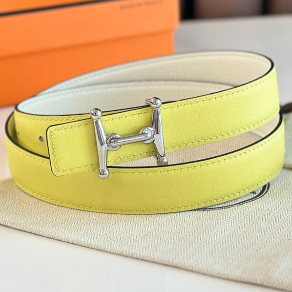 Fibbia HM Silver Mors H e cintura reversibile da 24 mm in pelle giallo beige 125367