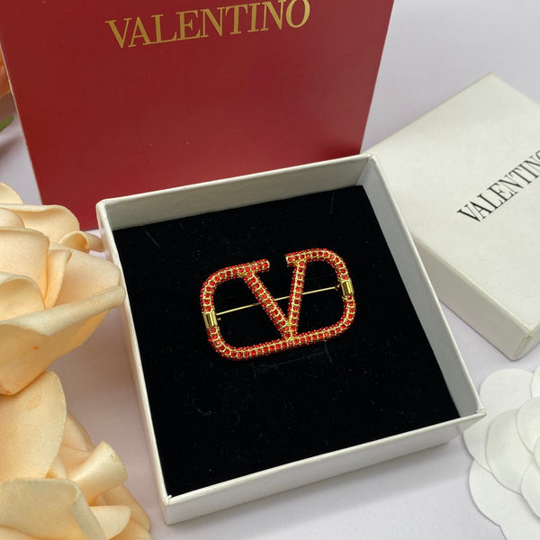 VT Brooch Gold Red 177382