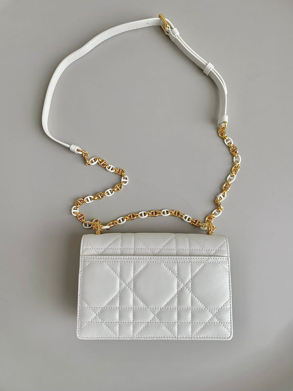 MINI BORSA A CATENA 17 IN PELLE DI VITELLO BIANCA