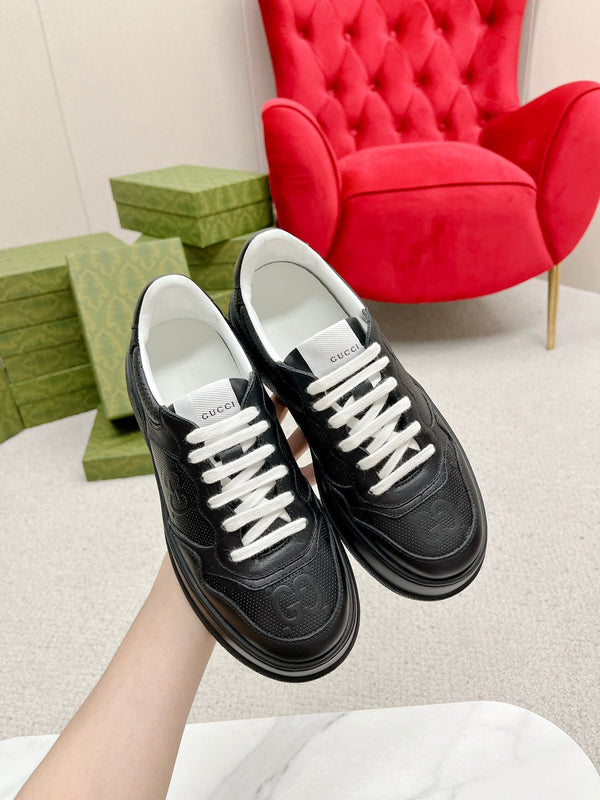 SNEAKERS IN PELLE DI VITELLO NERA CON GG GOFFRATO