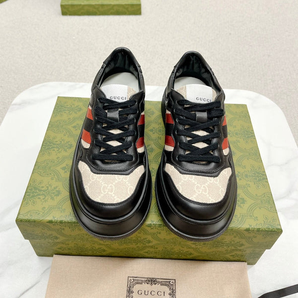 GG TRAINER IN PELLE DI VITELLO NERA E CREMA