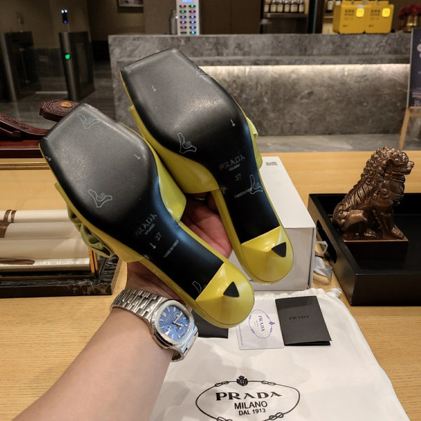 Prad 26s Open Toe Mules 45mm In Lime Yellow Patent Calfskin With Rosette