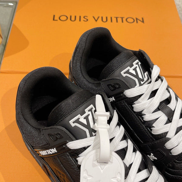LV 1AHTB0 Trainer Sneaker Black Monogram-Embossed Leather Lace 626731