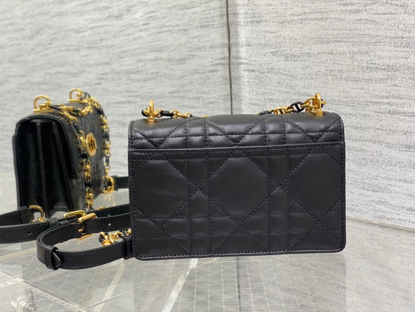 miss caro mini 18 pelle di vitello nera