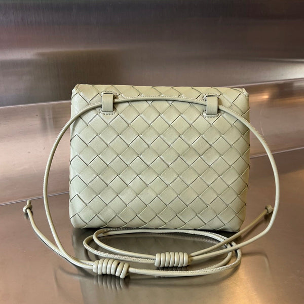 BV Mini Borsa a Tracolla 19cm Pelle di Vitello Verde Chiaro Ghw 
