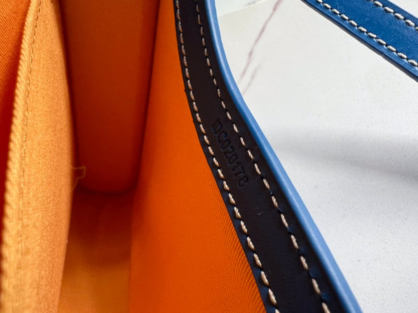 POCHETTE MONTE-CARLO PM 25 IN TELA GOYARDINE BLU ZAFFIRO