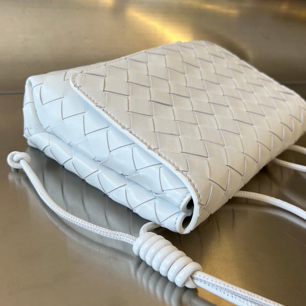 BV Mini Borsa a Tracolla 19cm Pelle di Vitello Bianca Ghw 