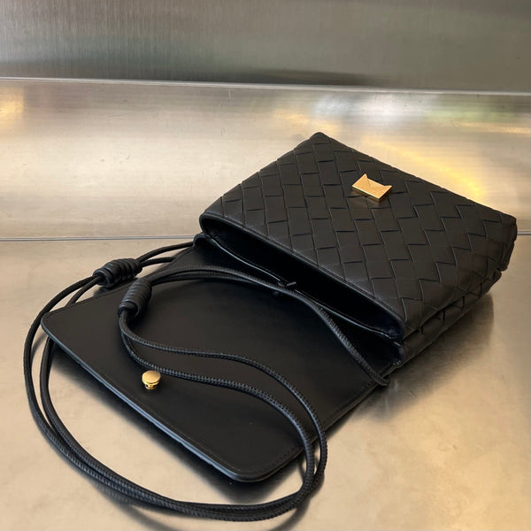 BV Mini Borsa a Tracolla 19cm Pelle di Vitello Nera Ghw 