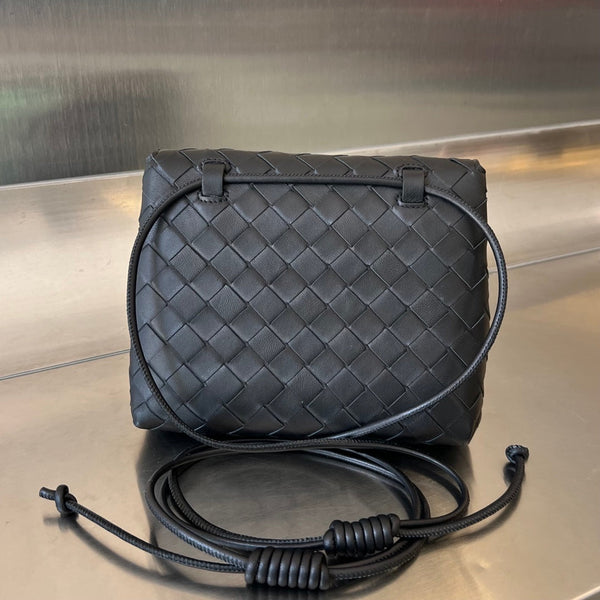 BV Mini Borsa a Tracolla 19cm Pelle di Vitello Nera Ghw 