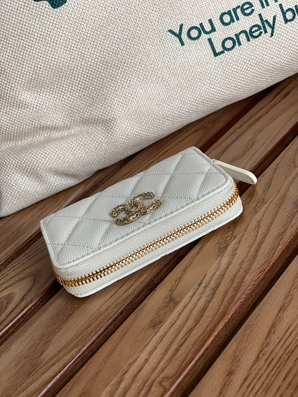 Portafoglio con cerniera cc 11 cm bianco caviale hardware oro