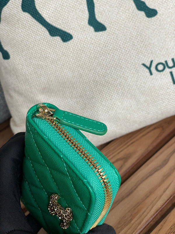 Portafoglio con cerniera cc 11 cm verde caviale hardware oro
